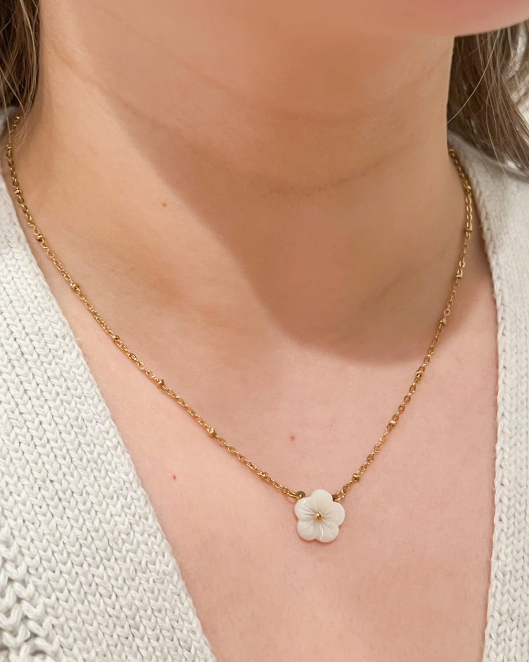 White Flower Necklace
